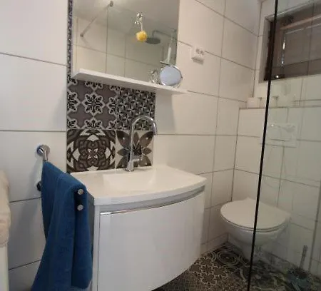 House Rukavac Guest house *