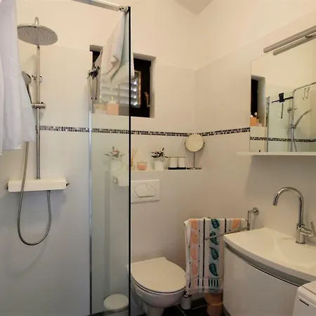 House 4* Rukavac (Vis)